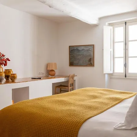 Le Moulin, Lourmarin, A Beaumier Hotel