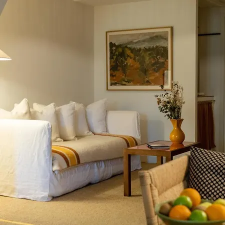 Hotel Le Moulin, A Beaumier 4*