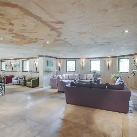Le Moulin, A Beaumier Hotel