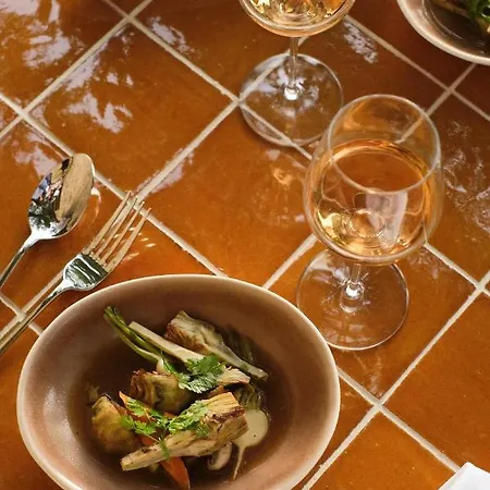 Le Moulin, Lourmarin, A Beaumier لورمارين