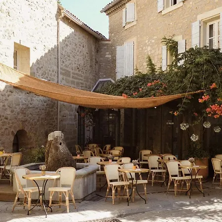 فندق Le Moulin, Lourmarin, A Beaumier 4*