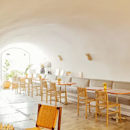 فندق Le Moulin, Lourmarin, A Beaumier 4*